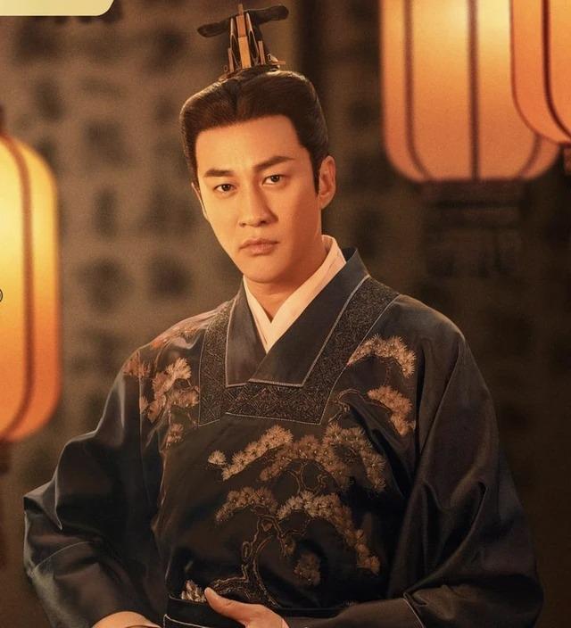 Lương Sơn Bá xấu nhất màn ảnh gặp tai nạn nghiêm trọng, hình ảnh ô tô hư hỏng nặng khiến fan hốt hoảng-4