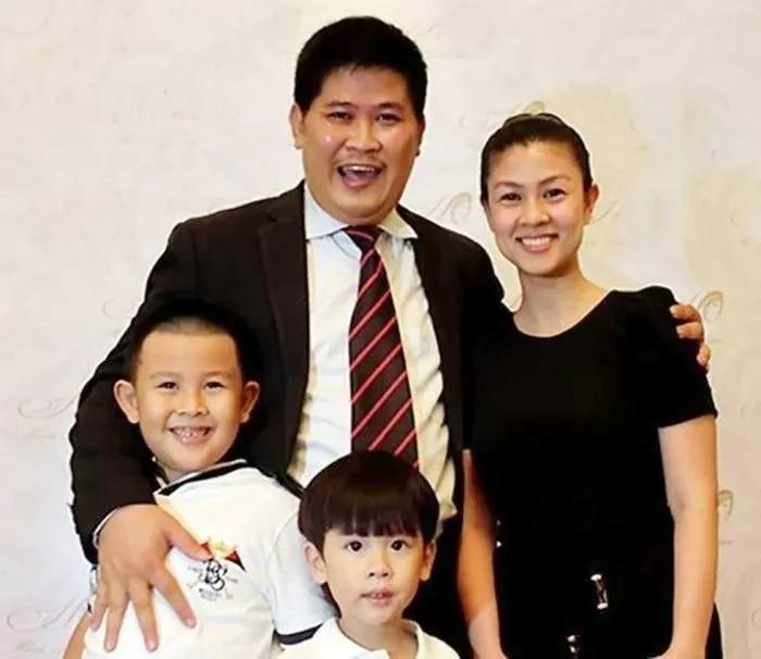 Diễn viên Kim Thư sau hơn 1 thập kỷ ly hôn: U50 thành bà chủ, nhan sắc lão hóa ngược-3