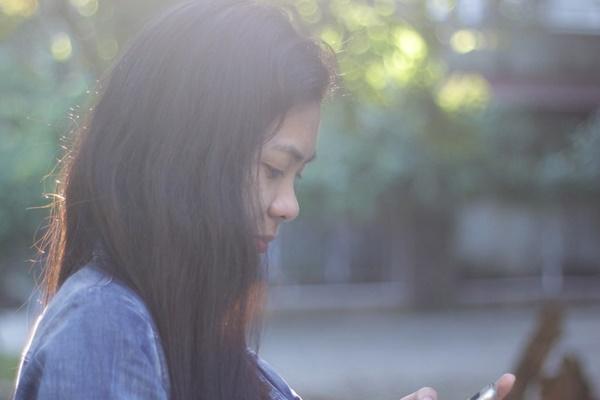 Nghe lén chồng sắp cưới nói chuyện với mẹ, tôi ngã ngửa vì bí mật động trời-2