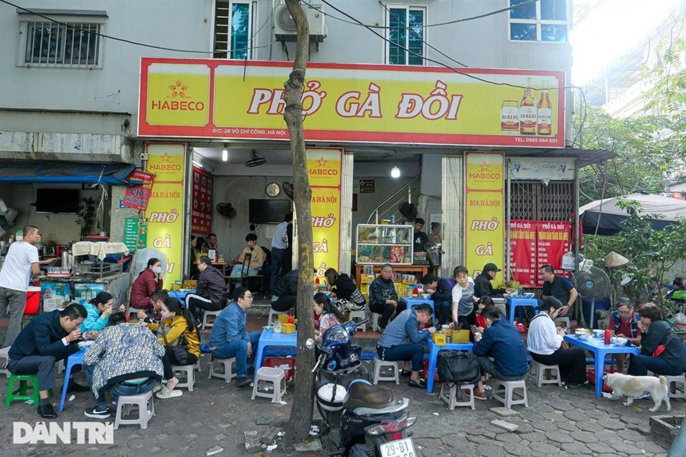 Quán phở gà chạy bộ bán hơn 800 bát/ngày ở Hà Nội-3