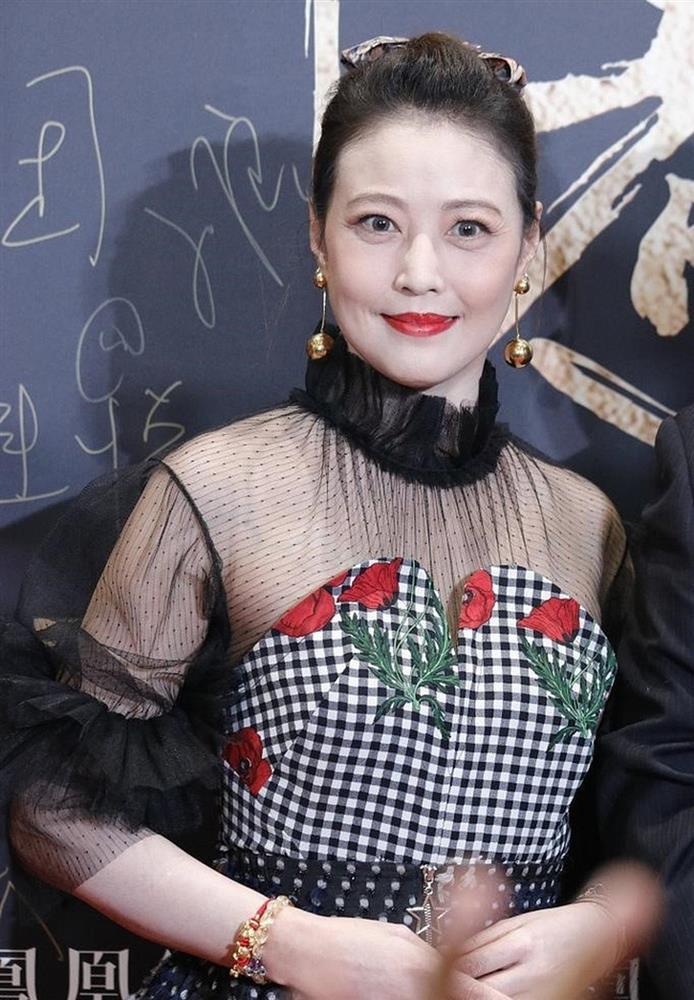 Lý do công ty chậm công bố sự ra đi của nàng Chu Chỉ Nhược Châu Hải My-2