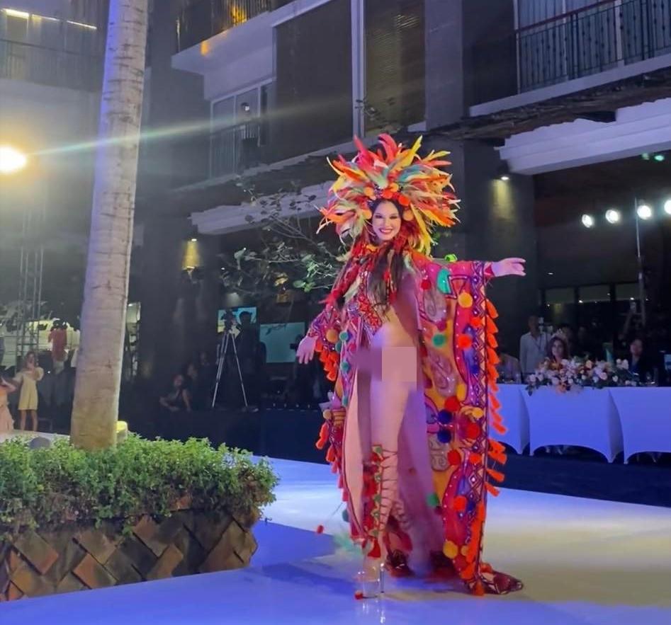 Thí sinh Miss Grand Myanmar lộ nội y kém duyên khi diễn dạ hội trên sân khấu-7