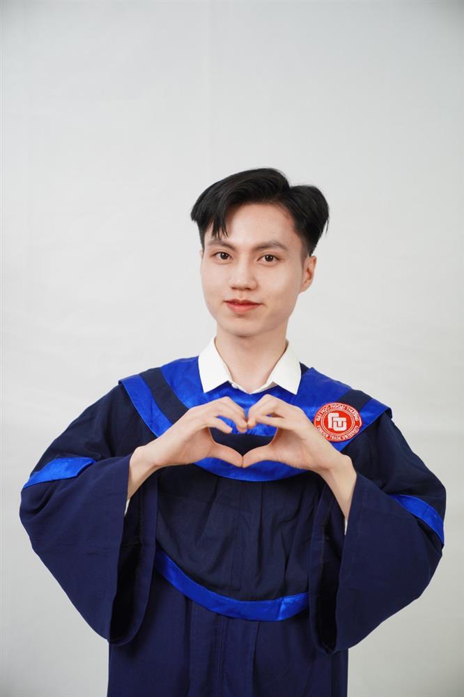 Hot boy tốt nghiệp thủ khoa, làm trợ giảng trường Ngoại thương ở tuổi 22-1