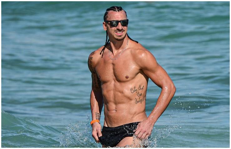 Loạt cầu thủ khoe body 6 múi khi đi biển, thiêu đốt mọi ánh nhìn, ai hấp dẫn nhất?-6