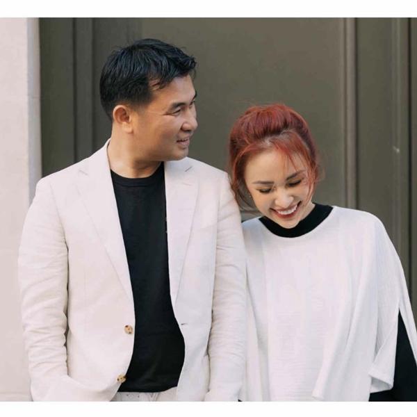 Chân dung chồng doanh nhân khiến MC Vân Hugo nhận lời yêu chỉ sau 10 ngày, ở nhà biết cắm hoa, nấu cơm cho vợ con-5