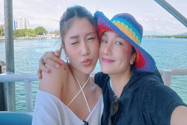 Diễn viên Cát Tường nói về ồn ào quảng cáo lố: Ba mẹ, con gái tôi bị chửi thậm tệ-4