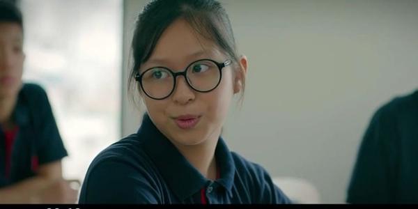 Cảnh học sinh nữ đánh nhau khiến cô giáo ngất xỉu trong phim Việt giờ vàng gây tranh cãi-2