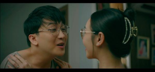 Cảnh học sinh nữ đánh nhau khiến cô giáo ngất xỉu trong phim Việt giờ vàng gây tranh cãi-9