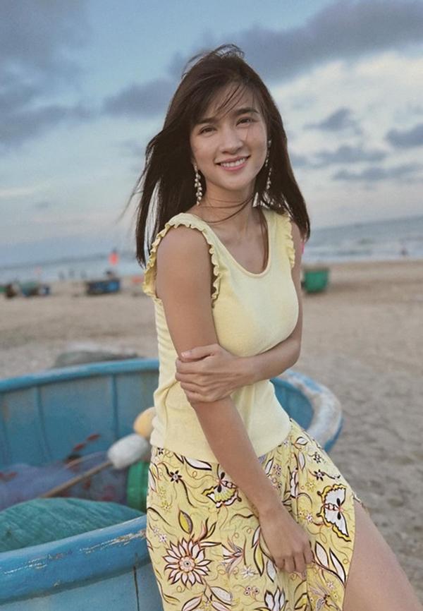 Diễn viên Kim Tuyến: Mẹ đơn thân gợi cảm, nhận danh hiệu NSƯT ở tuổi 36-7