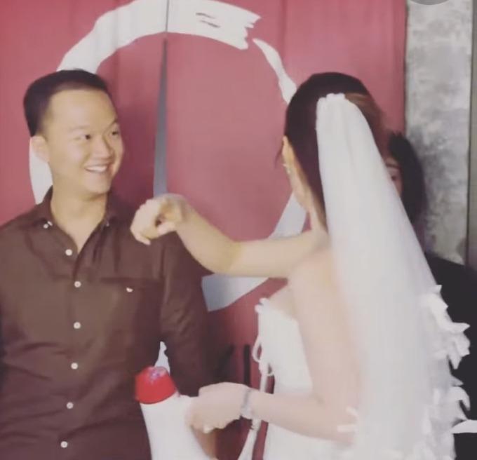 Diễm My 9X tổ chức tiệc độc thân bên hội bạn toàn mỹ nhân Vbiz, cô dâu bị bóc 1 chuyện lầy lội-2