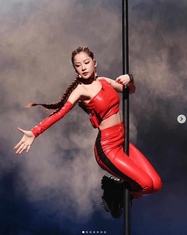 Chi Pu chăm ngồi xổm để body nảy nở, huấn luyện viên ví tập như đàn ông-8