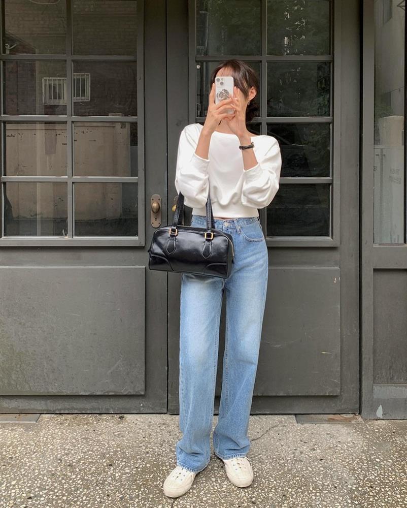 Quần jeans ống rộng đang dẫn đầu xu hướng và 10 cách diện chuẩn sành điệu-1