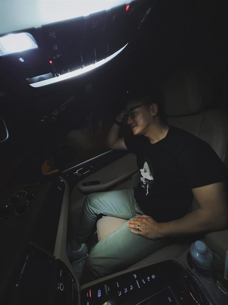 Hành động chứng tỏ độ mê vợ của ông xã Thanh Hằng-1