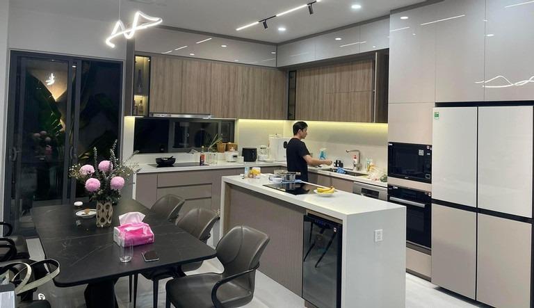 Cận cảnh căn nhà 3 tầng mới xây của tác giả Ngày Chưa Giông Bão và vợ hotgirl-9