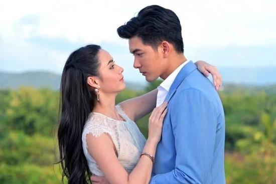 Yêu đơn phương 10 năm nhưng khi bạn trai tỏ tình, tôi lại hoang mang