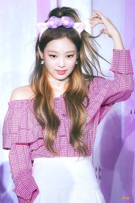 Lý do Jennie đeo băng đô xinh lung linh-2