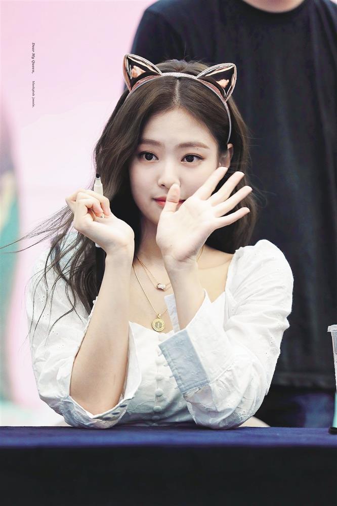 Lý do Jennie đeo băng đô xinh lung linh-3