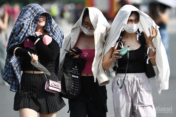 Dự báo thời tiết 15/12/2023: Miền Bắc nắng 31 độ, từ đêm gió mùa tràn về kèm mưa-2