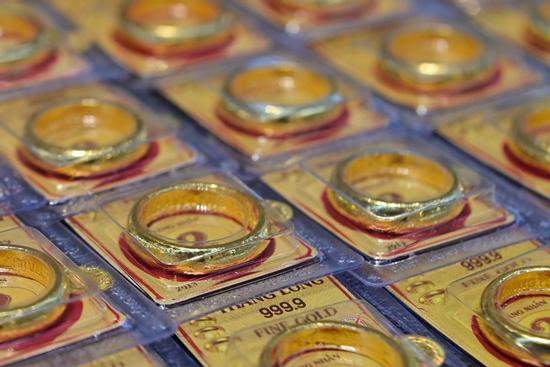 Giá vàng tiếp đà tăng bốc