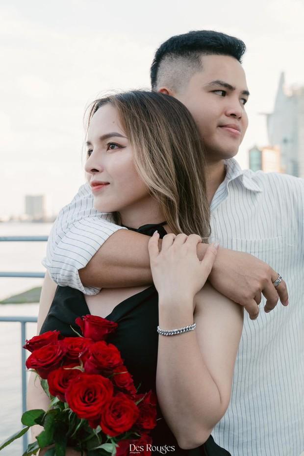 Cô dâu Bình Phước đeo 25 cây vàng lên sân khấu làm điều chưa từng, cả hôn trường náo loạn-6