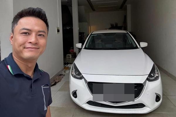 Nghỉ việc ở Nhà hát đi bán xe, Hồng Đăng vẫn hạnh phúc tự tay decor góc sống ảo trong nhà đón Noel-20