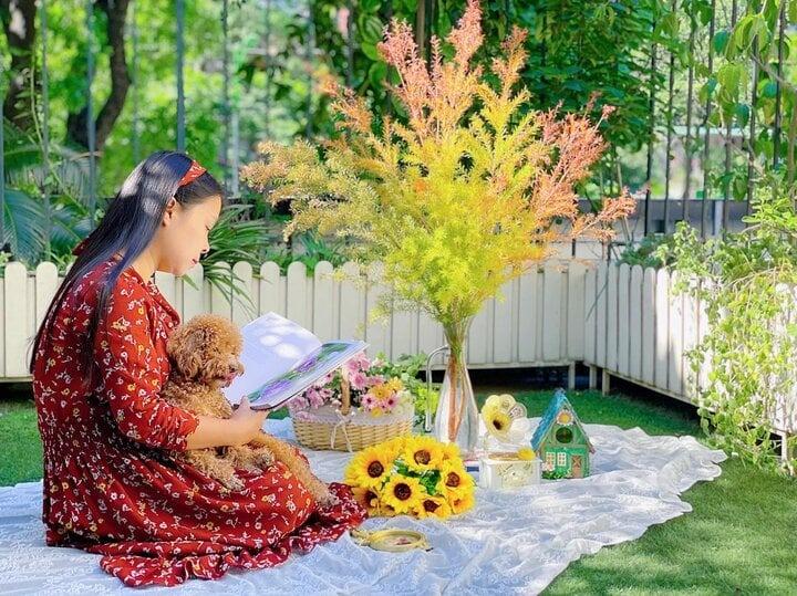 Cô giáo Hà Nội làm bản đồ Việt Nam bằng cúc họa mi gây sốt mạng-12