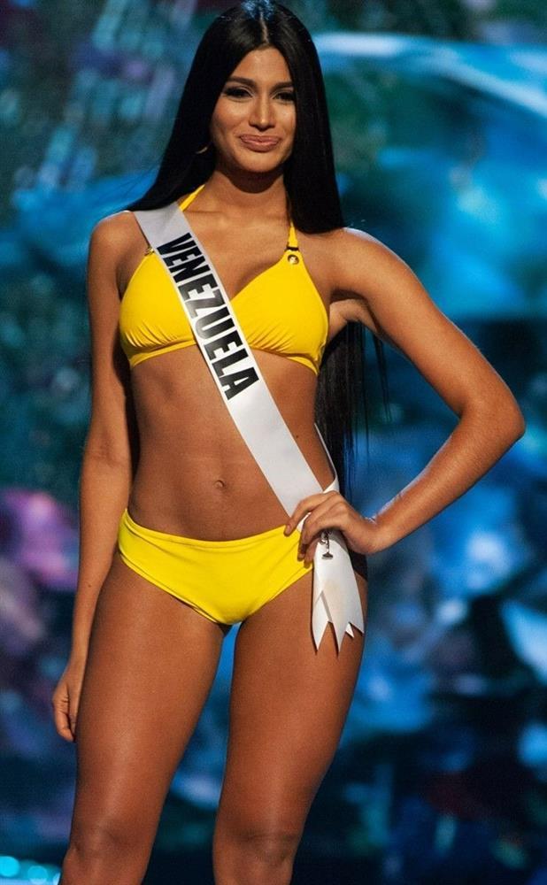 Tranh cãi Á hậu Hoàn vũ thi Hoa hậu Hòa bình-1