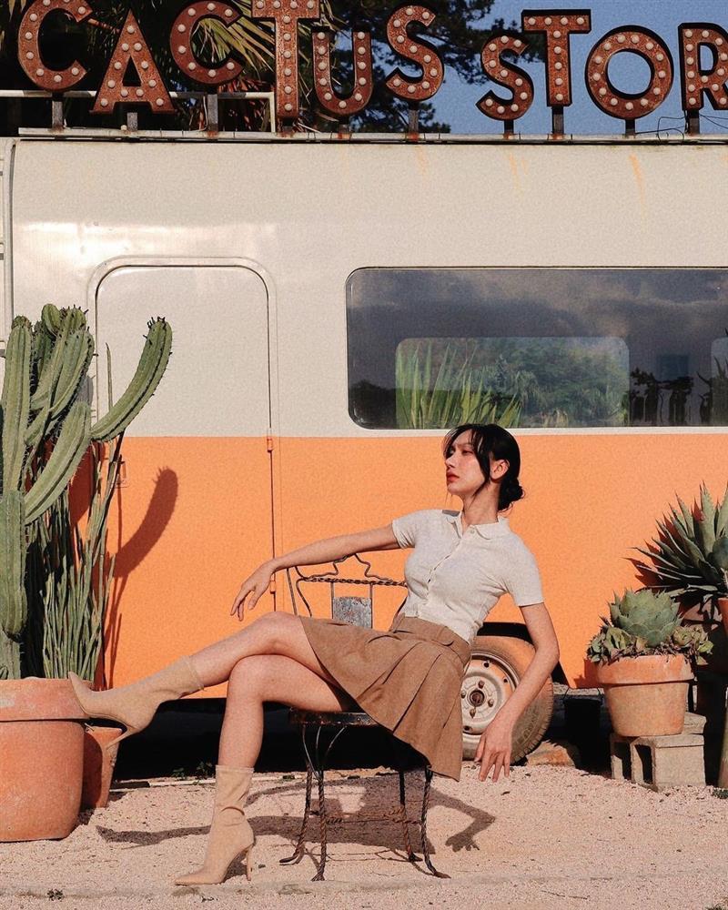 Gu thời trang ngày càng nữ tính, gợi cảm của Lynk Lee-10