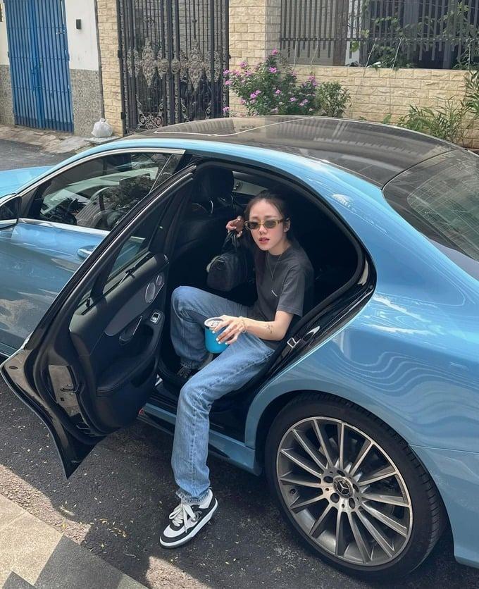 Đời thường quyến rũ, chất lừ của ca sĩ Phương Ly-9