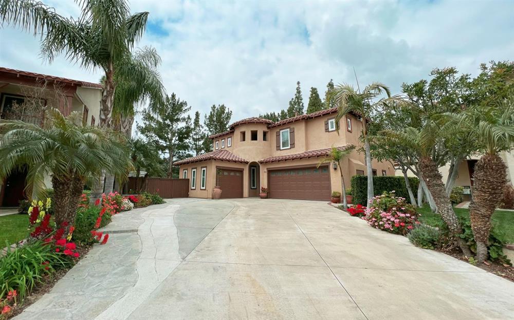 Biệt thự 2.000 m2 tại Mỹ đón Noel ấn tượng của ca sĩ Thanh Thảo-1