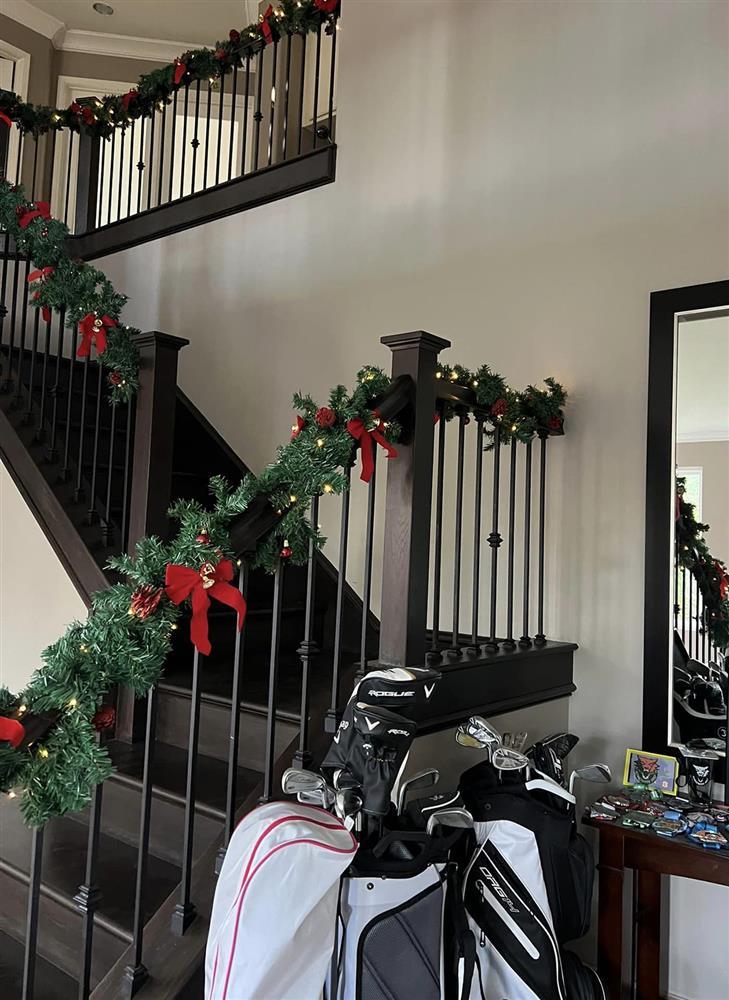 Biệt thự 2.000 m2 tại Mỹ đón Noel ấn tượng của ca sĩ Thanh Thảo-10