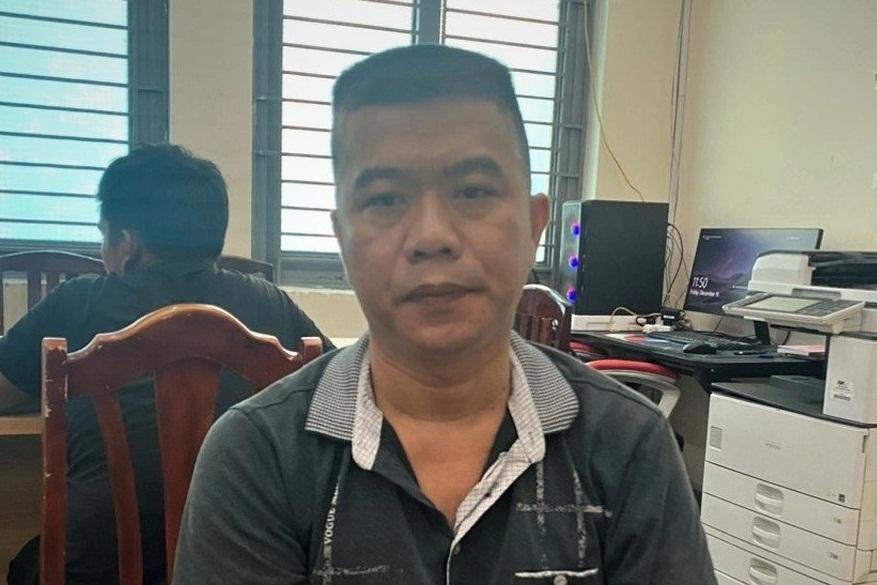 Ô tô tông sập mái hiên nhà dân, bé trai 6 tuổi bị thương-3