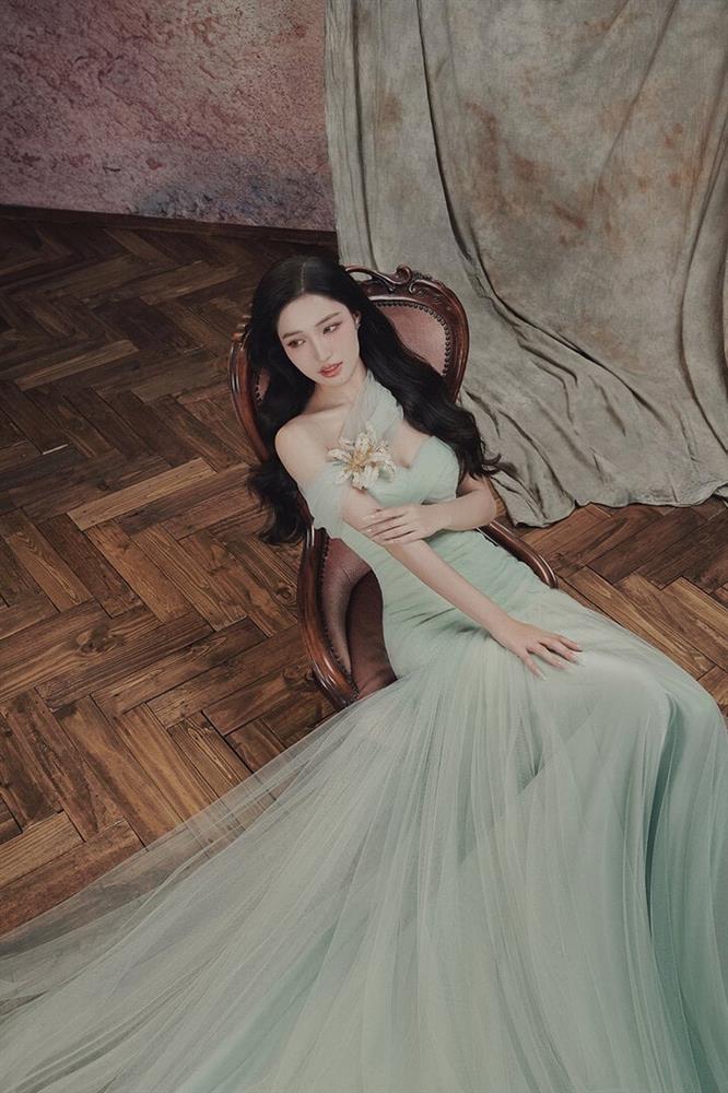 Rũ bỏ hình ảnh ngọt ngào, Á hậu Phương Nhi khoe vai trần quyến rũ-2