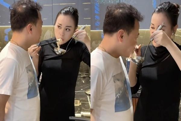 Mẹ bầu Phương Oanh trổ tài nấu ăn chiêu đãi gia đình 2 bên trong cơ ngơi mới, Shark Bình tấm tắc khen vợ-6