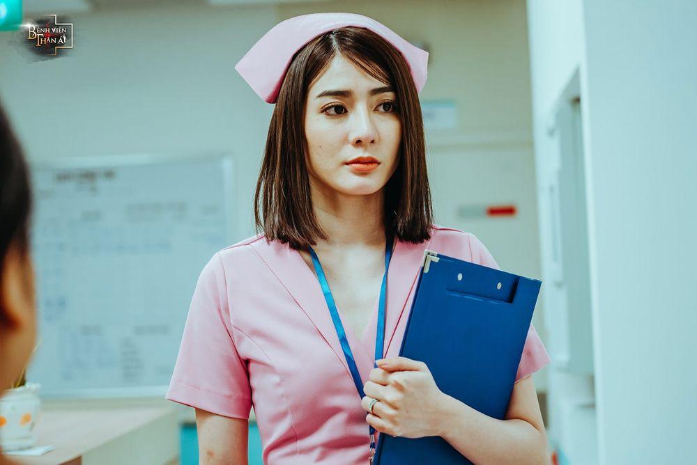 Sau 2 tháng xác nhận ly hôn, sao nữ Vbiz hạnh phúc công bố hạ sinh con gái đầu lòng-7