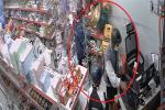 Bắt băng trộm nhí đột nhập cửa hàng tiện lợi trộm đồ ở TPHCM