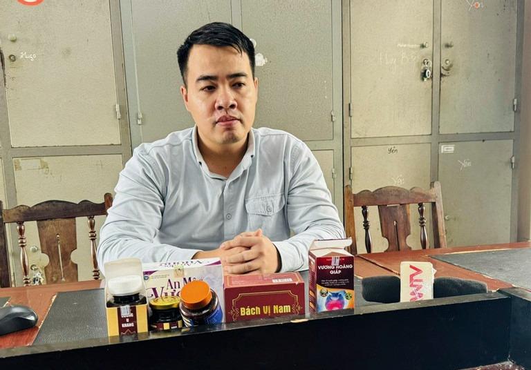 Tạm giữ 22 đối tượng giả danh bác sĩ, lừa đảo gần 75 tỷ đồng-2