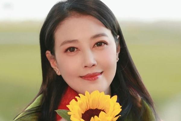 Chu Chỉ Nhược Châu Hải My đẹp rạng ngời trong bộ ảnh cuối đời-5