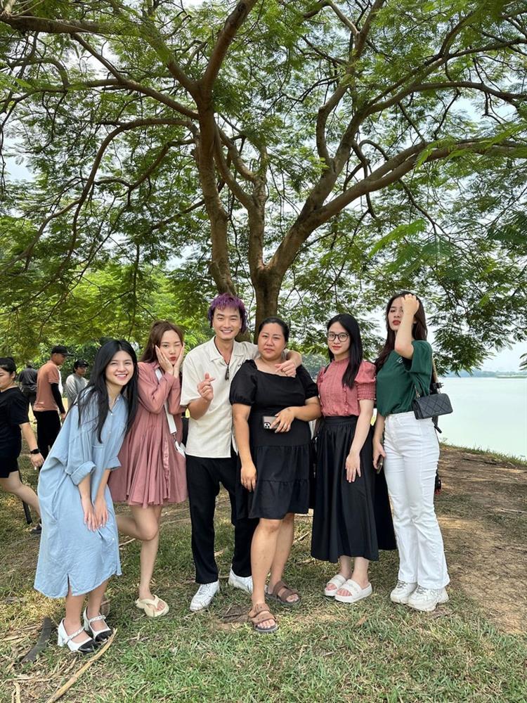 Không chỉ vào vai đi tù nhiều nhất, Việt Anh còn giữ kỷ lục khác trên phim VTV-2