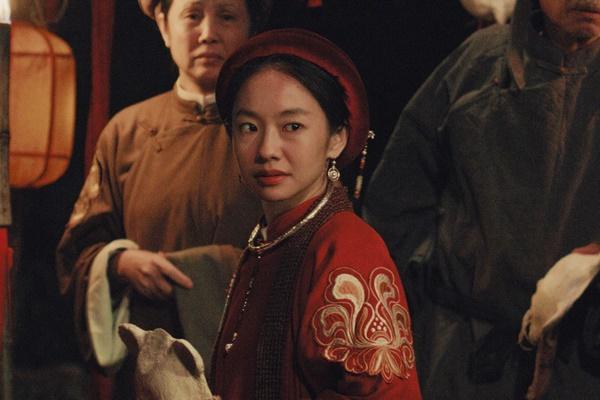 Phim có diễn viên Hoàng Hà, Lan Phương mở màn với 30 tỷ đồng, cứu phòng vé Việt-5