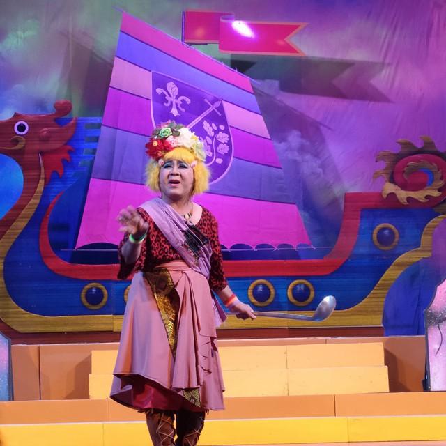 Nghệ sĩ Bạch Long được phong danh hiệu NSƯT: Tuổi 64 vẫn độc thân, thu nhập chỉ đủ 2 bữa cơm một ngày-6