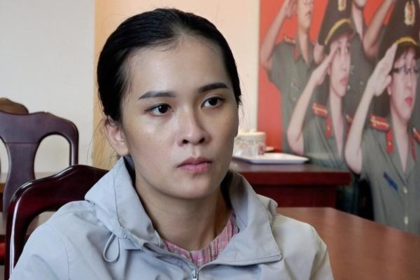 Đột kích kho hàng của Mailystyle, hot girl livestream chốt nghìn đơn/ngày-2