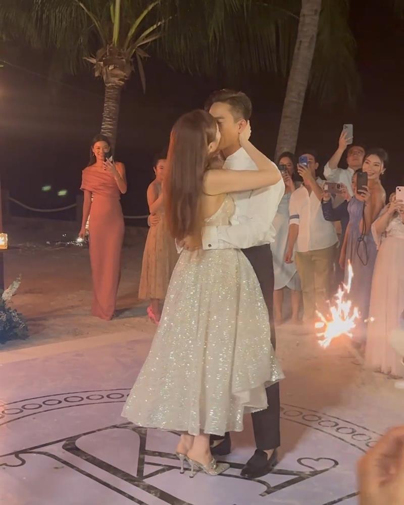 Lễ cưới của nam diễn viên bị Á hậu Hong Kong phản bội-6