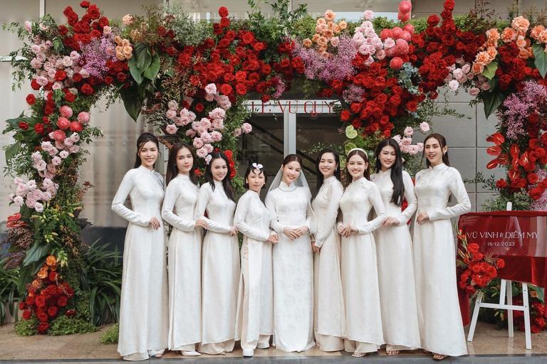 Diễm My 9x nhận quà cưới cực khủng từ bố mẹ chồng, lời dặn dò cảm động của bố ruột-2