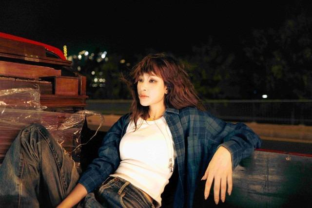 Hiền Hồ ẩn ý đốt sạch quá khứ với sản phẩm mới-2