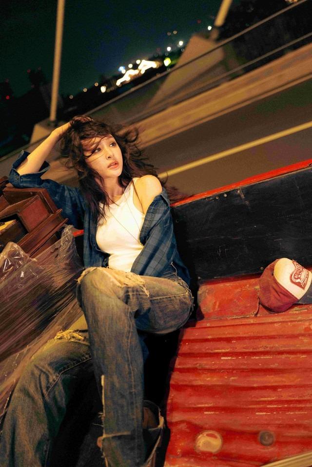 Hiền Hồ ẩn ý đốt sạch quá khứ với sản phẩm mới-4