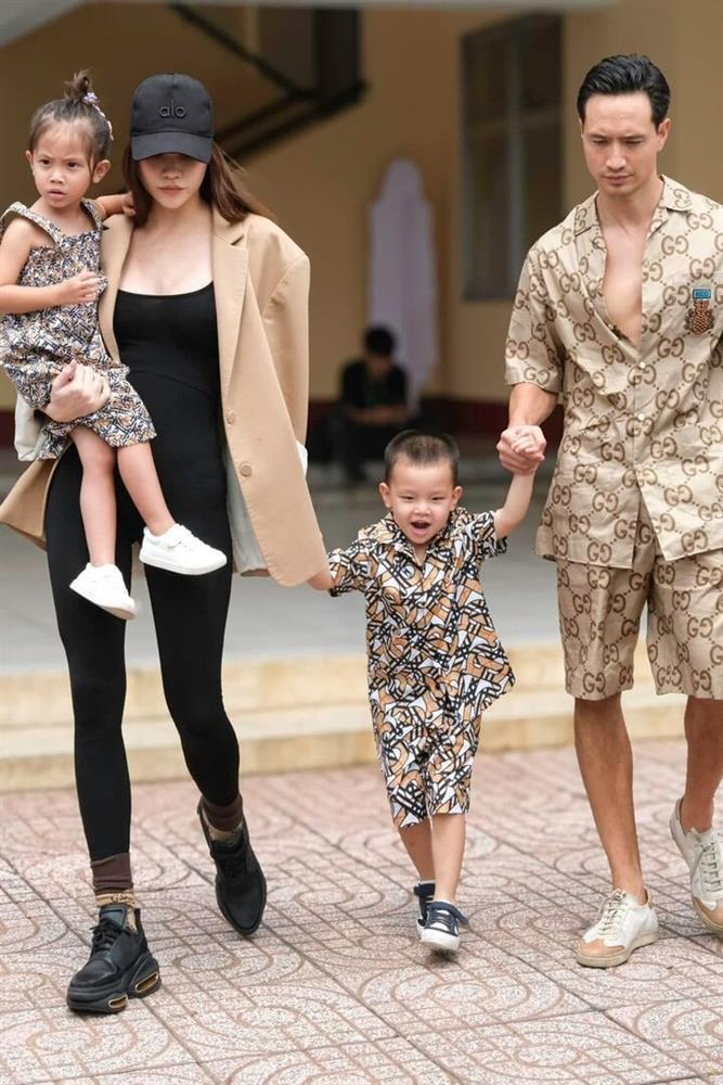 Hồ Ngọc Hà khoe vóc dáng gợi cảm trên bãi biển-7