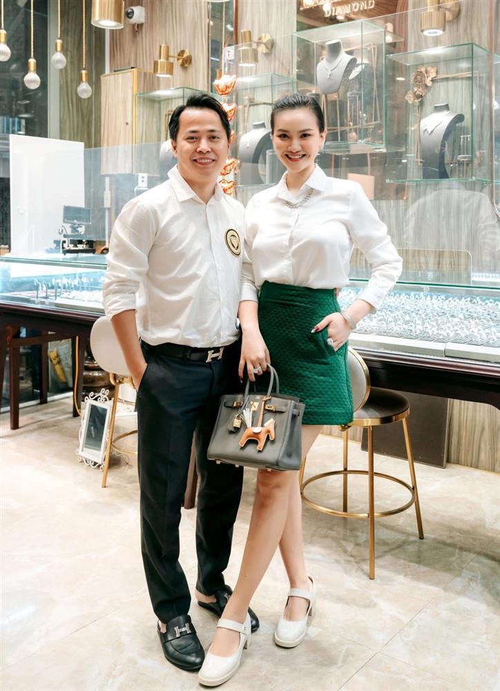 Thương mẹ vợ một mình, đại gia kim cương tự nguyện ở rể, tặng mẹ quà tiền tỷ-2