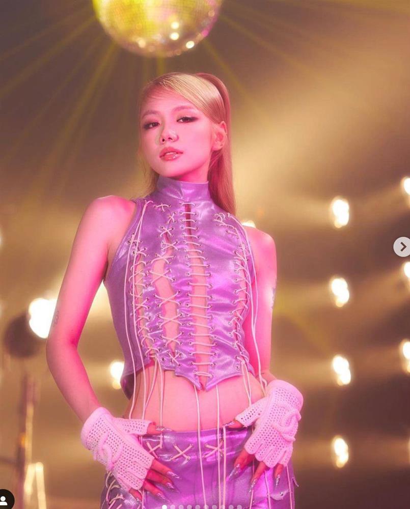 Phương Ly hiếm hoi khoe ảnh áo tắm, U40 gây ngỡ ngàng với đường cong như vẽ-7