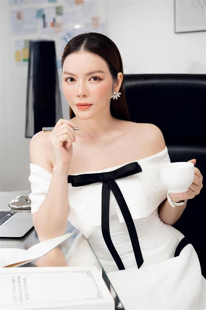 Nữ diễn viên Việt duy nhất được sắc phong công chúa: Sống như bà hoàng nhưng suốt ngày than ế, có người theo đuổi lại sợ hãi-2